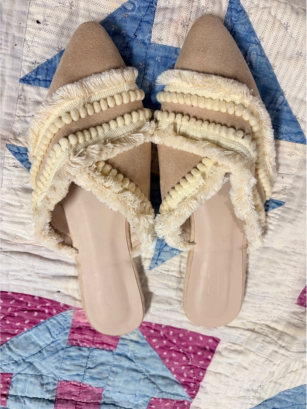 NIB Fringed Pointed Mule Flats - Size 9, Cream Boho Pom-Pom Slides